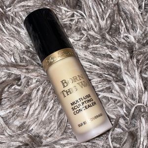 TOO FACED BTW MULTI-USE SCULPTING CONCEALER